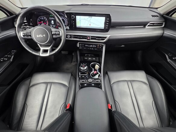 2022 Kia K5 III, белый, 1990000 рублей - вид 12