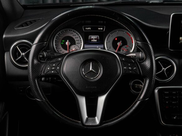 2014 Mercedes-Benz A-Класс 180 III (W176), чёрный, 1559000 рублей - вид 17