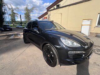 2013 Porsche Cayenne II (958), чёрный, 2170000 рублей, вид 2