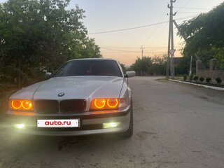 1994 BMW 7 серии 730i III (E38), серый, 680000 рублей, вид 3