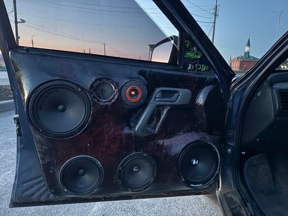 2005 Lada (ВАЗ) 2110, серебристый, 100000 рублей - вид 9