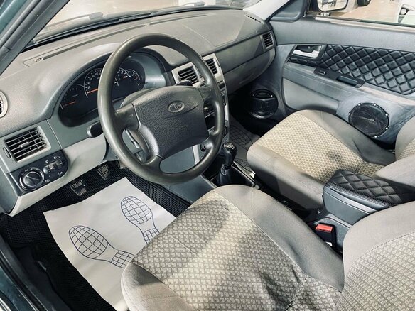 2010 Lada (ВАЗ) Priora I, зелёный, 250000 рублей - вид 9