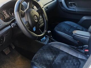 2013 Skoda Roomster I Рестайлинг, белый, 710000 рублей, вид 5