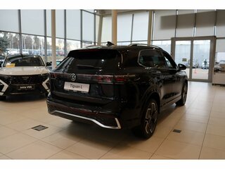 2026 Volkswagen Tiguan L Pro III (China Market), чёрный, 5260000 рублей, вид 5