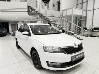 2017 Skoda Rapid I, белый, 1020000 рублей, вид 3