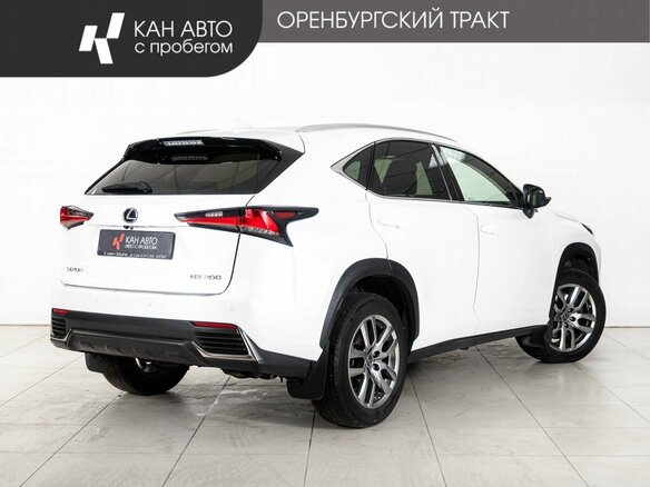 2019 Lexus NX 200 I Рестайлинг, белый, 3200000 рублей - вид 2