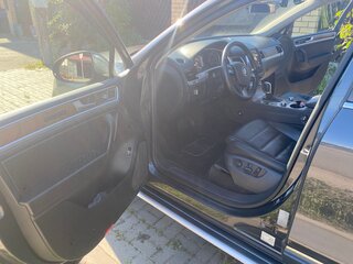 2014 Volkswagen Touareg II, серый, 2400000 рублей, вид 5