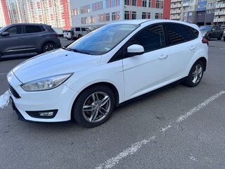 2017 Ford Focus III Рестайлинг, белый, 830000 рублей, вид 2