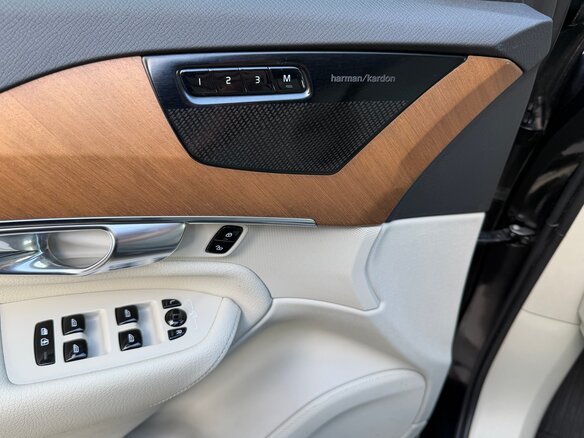2022 Volvo XC90 II Рестайлинг 1, чёрный - вид 19