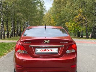 2013 Hyundai Solaris I, красный, 790000 рублей, вид 3