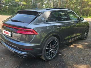 2018 Audi Q8 55 TFSI I (4M), серый, 4500000 рублей, вид 3