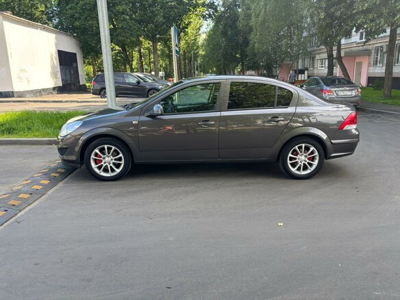 2010 Opel Astra H Рестайлинг, серый, 580000 рублей - вид 6