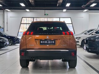 2023 Peugeot 2008 II, оранжевый, 1350000 рублей, вид 5