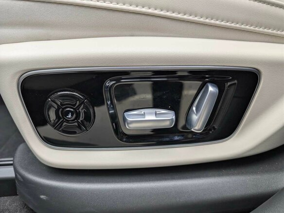 2025 Li Auto (Lixiang) L7 52.3 kWh I Рестайлинг, чёрный - вид 12
