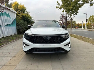 2023 Jetta VS7 I Рестайлинг 1, белый, 1700000 рублей, вид 2