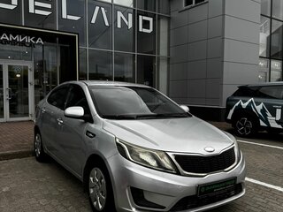 2013 Kia Rio III, серебристый, 499000 рублей, вид 3