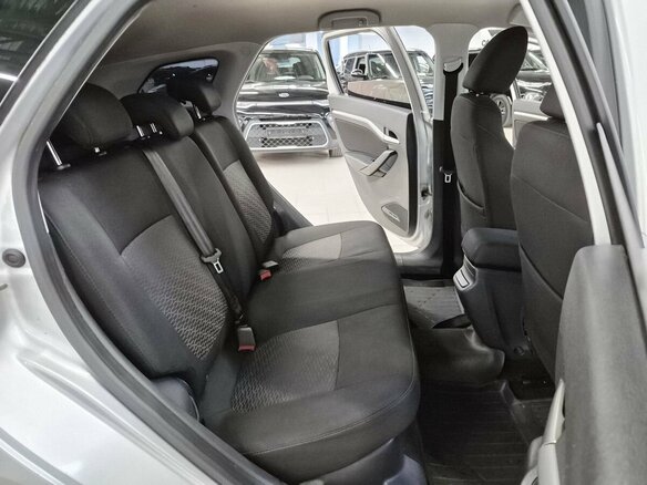 2018 Lada (ВАЗ) Vesta SW I, серебристый, 919000 рублей - вид 12
