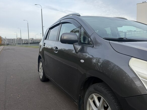 2012 Toyota Verso I, серый, 850000 рублей - вид 2
