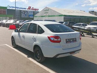 2026 Lada (ВАЗ) Granta I Рестайлинг, белый, 1119900 рублей, вид 3
