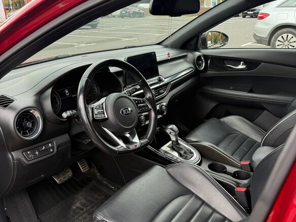 2019 Kia Cerato IV, красный, 1750000 рублей - вид 8