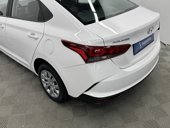 2022 Hyundai Solaris II Рестайлинг, белый, 1540000 рублей - вид 7