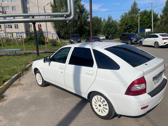 2011 Lada (ВАЗ) Priora I, белый, 248000 рублей - вид 5