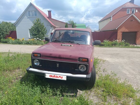 2002 Lada (ВАЗ) 2121 (4x4) I Рестайлинг, пурпурный, 260000 рублей - вид 1
