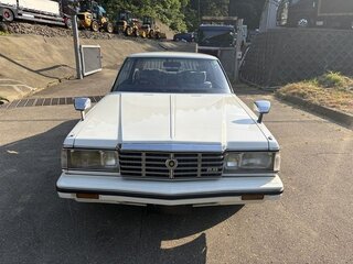 1981 Toyota Crown VI (S110), белый, 3900000 рублей, вид 3
