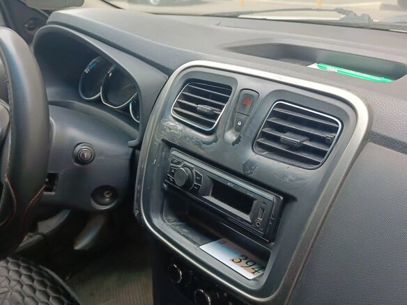 2017 Renault Logan II, белый - вид 8