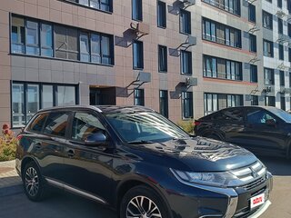 2018 Mitsubishi Outlander III Рестайлинг 2, синий, 1770000 рублей, вид 2