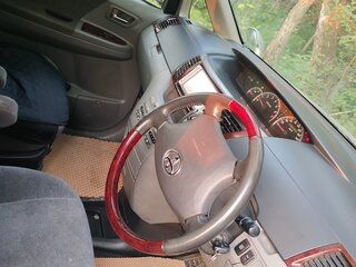 2006 Toyota Noah I (R60), серебристый, 520000 рублей, вид 2