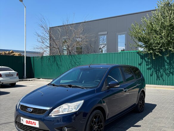 2010 Ford Focus II Рестайлинг, синий, 525000 рублей - вид 2