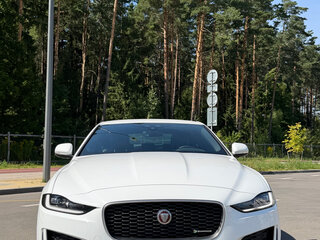 2019 Jaguar XE I Рестайлинг, белый, 2186693 рублей, вид 3