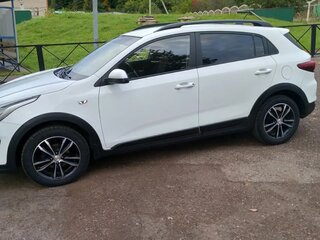 2020 Kia Rio X-Line IV, белый, 1599999 рублей, вид 4