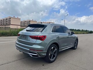 2023 Audi Q3 35 TFSI II (F3), серебристый, 2430000 рублей, вид 4