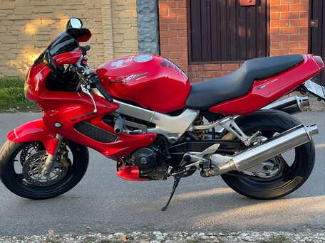 1999 Honda VTR 1000, красный, 395000 рублей, вид 4