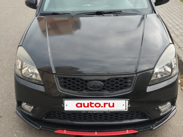 2010 Kia Rio II Рестайлинг, чёрный, 350000 рублей - вид 1