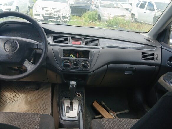 2004 Mitsubishi Lancer IX, серебристый, 110000 рублей - вид 13