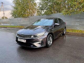 2019 Kia Optima IV Рестайлинг, коричневый, 1190000 рублей, вид 1