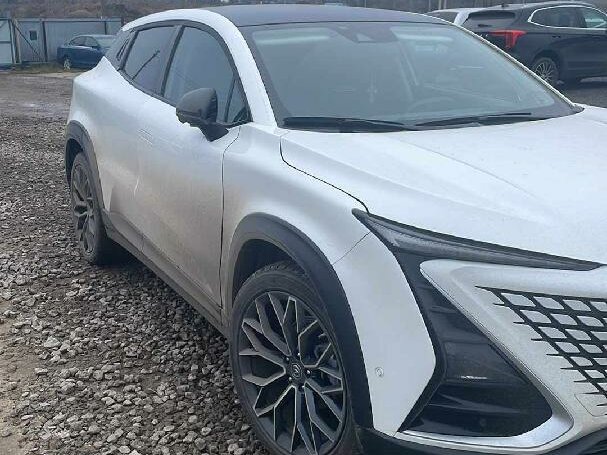 Открыть фотографии: Changan UNI-T I