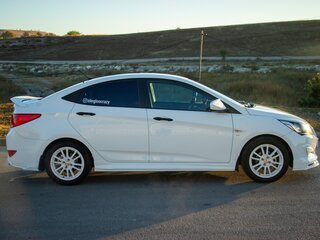 2015 Hyundai Solaris I Рестайлинг, белый, 1000000 рублей, вид 5
