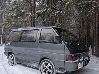 1989 Nissan Largo II (GC22), серый, 1000000 рублей, вид 2