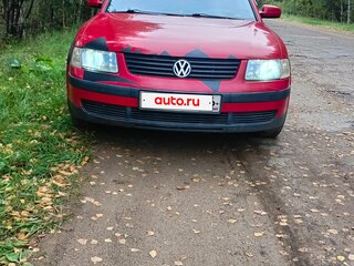 1998 Volkswagen Passat B5, красный, 230000 рублей, вид 1