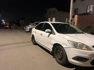 2010 Ford Focus II Рестайлинг, белый, 360000 рублей, вид 3