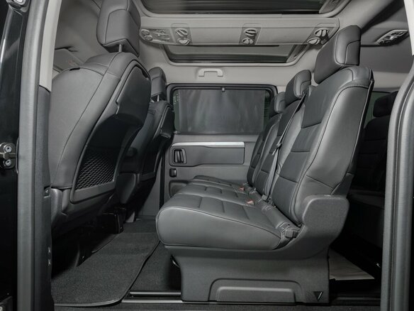 2025 Citroen SpaceTourer XL I Рестайлинг, чёрный, 7249000 рублей - вид 4