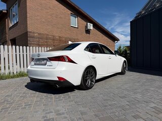 2015 Lexus IS 200t III, белый, 2700000 рублей, вид 3