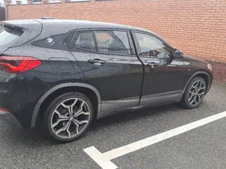 2020 BMW X2 sDrive18i I (F39), чёрный, 2050000 рублей, вид 3