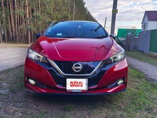 2020 Nissan Leaf II (ZE1), красный, 2200000 рублей, вид 1