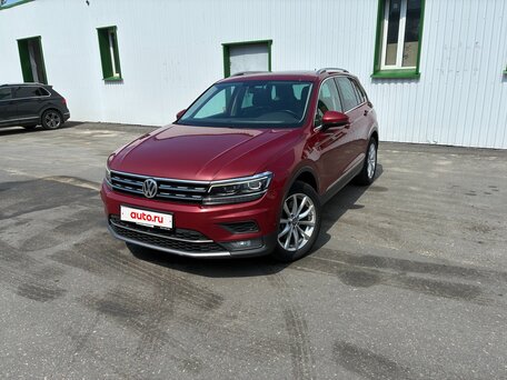 2018 Volkswagen Tiguan II, пурпурный, 2200000 рублей, вид 1