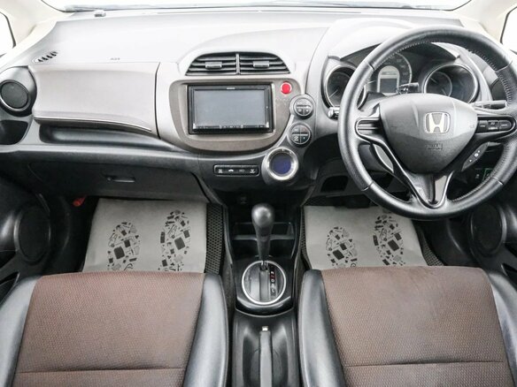 2011 Honda Fit Shuttle I, белый, 899000 рублей - вид 14